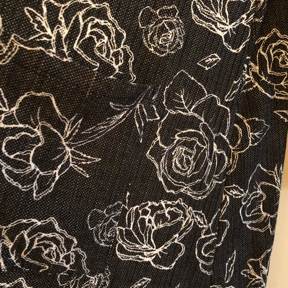 LuLaRoe Large Sarah - Picture 2 of 4